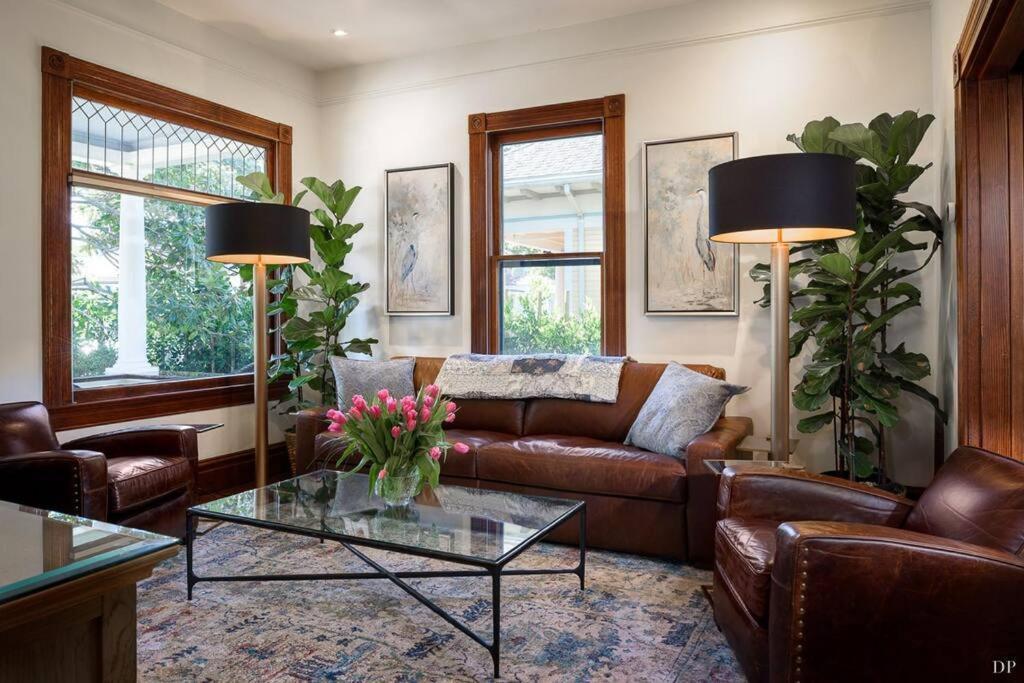 Upscale Downtown Home Walk To Beach Shops Bars 2 Santa Barbara Exterior photo