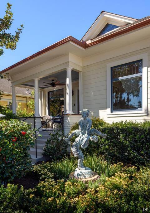 Upscale Downtown Home Walk To Beach Shops Bars 2 Santa Barbara Exterior photo